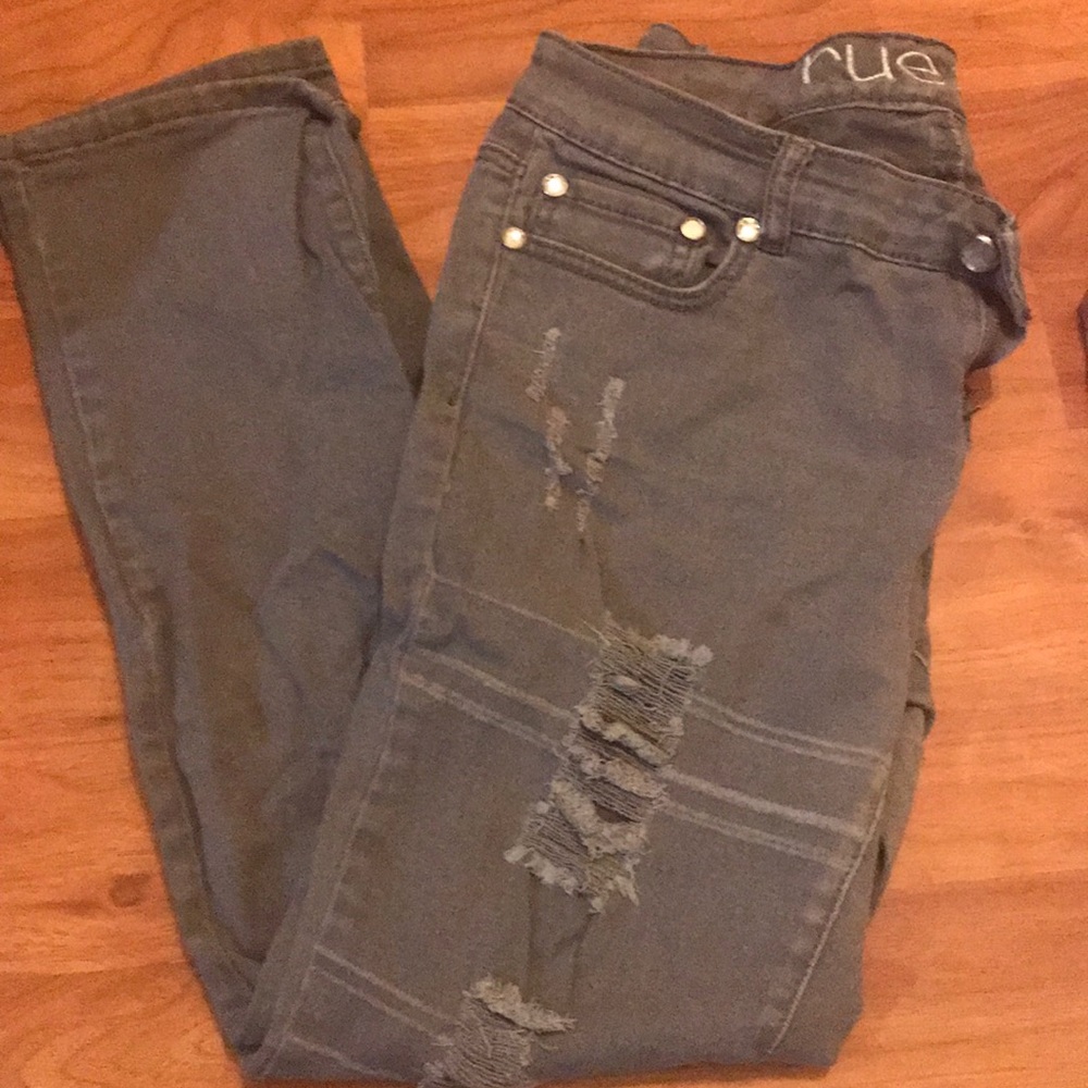 Grey skinny jeans